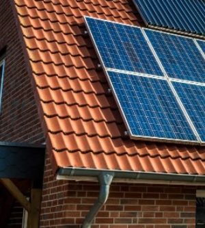 Seguro de hogar y placas solares: ¿Están cubiertas por el seguro? | Blog Allianz